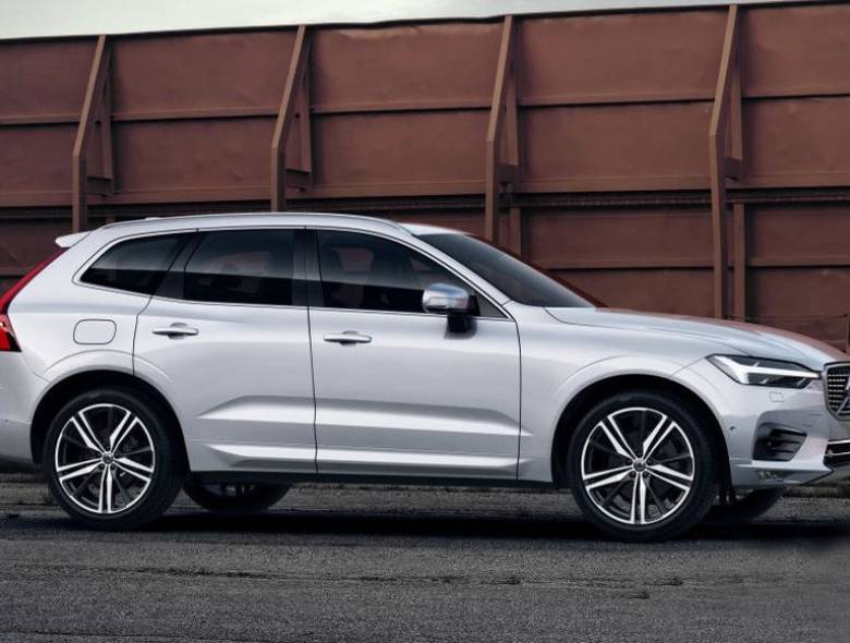 Volvo XC60 T8 Polestar entrega 421 cv na Europa